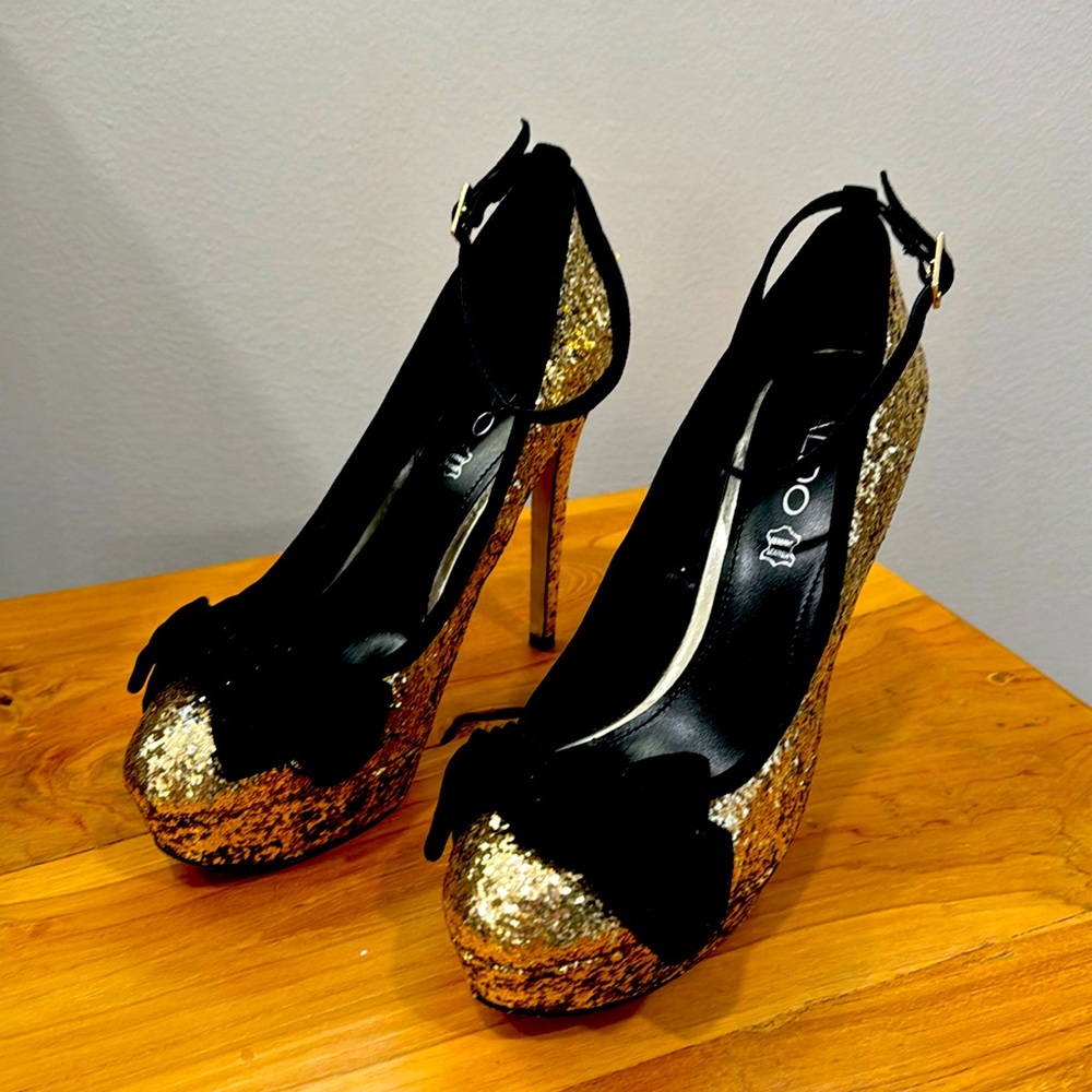 Aldo Mcintyde-85 Gold Pumps - Size 38